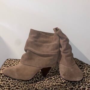 Steve Madden 2000s indie sleaze tan suede mid calf fold over heeled boots
